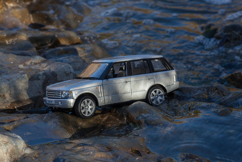 Illustration for article titled LaLD Car Week: Range Rover L322 by Ertl
